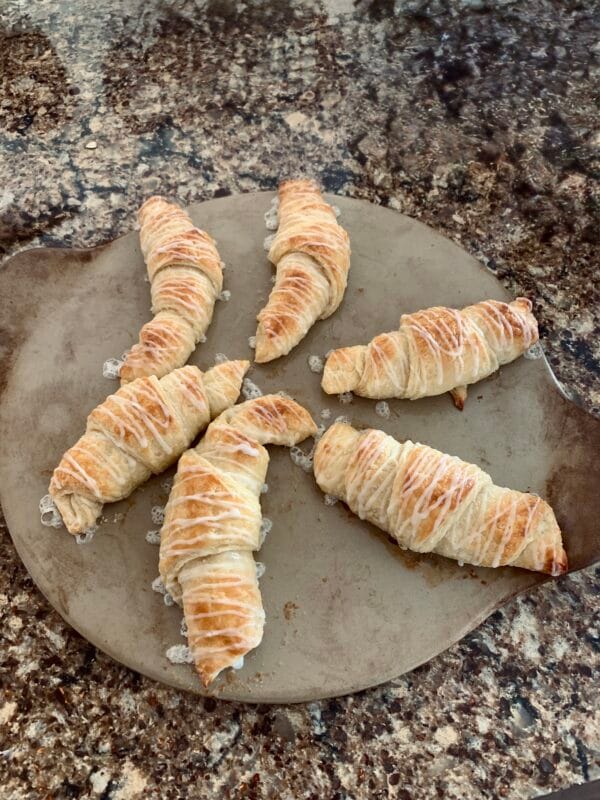 6 Croissants - Almond